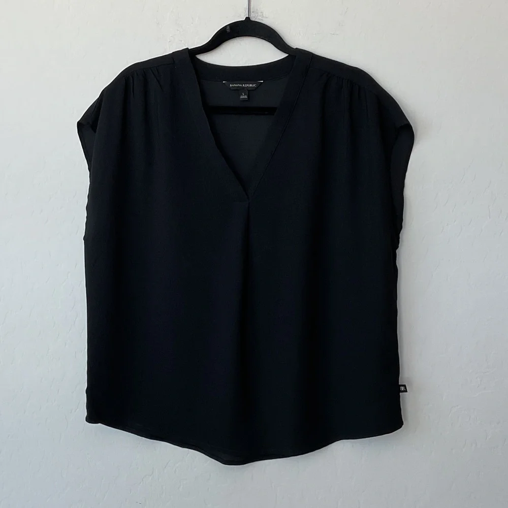Banana Republic Top - Picture 1 of 9